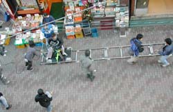 ���P����