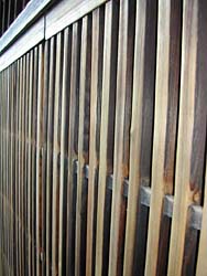 �����̊i�q